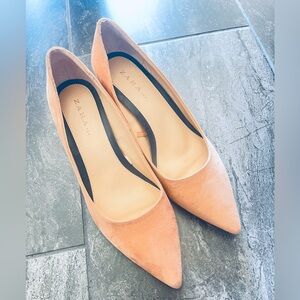 ZARA Pink Beige Suede Block Heel 💗
